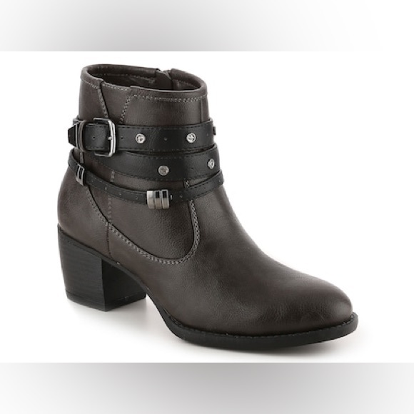 White Mountain Shoes - ⭐️ WHITE MOUNTAIN RANGE WESTERN BUCKLE STRAP BOOTIE size 10